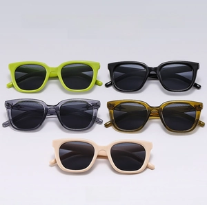 Detailed display of square star sunglasses in green, black, grey, amber, and beige colors