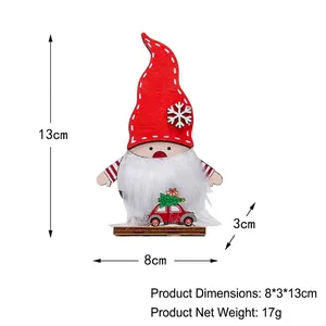 Gnomo de madera de Navidad de 8x3x13cm con gorro rojo decorado con patrones de copo