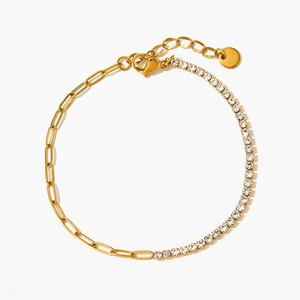 Chic gold-plated stainless steel anklet with cubic zirconia and paperclip chain link