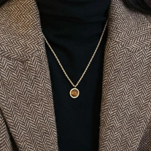 Vintage Round Tiger Eye Stone Pendant Necklace Gold Plated Twisted Rope Texture Long Sweater Chain For Women Minimalist