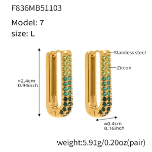 Detailed size and specs of U-shaped gold earrings with green gradient zircon inlay