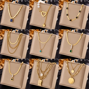 Fashion Titanium Steel Rhinestone Pendant Necklace For Women Layered Chain Irregular Square Necklace Inlaid Gold Jewelry