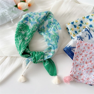 Floral print cotton linen square scarf for women with elegant tassel edges decoration