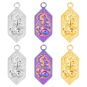 Vintage Stainless Steel Rabbit Moon Pendant Necklace Hexagon Embossed Animal Design Electroplated Gold Silver Jewelry