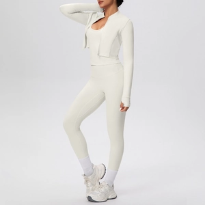 Dettaglio del set yoga 3 pezzi da donna con giacca con zip, canotta e leggings a vita alta