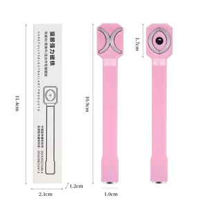 Dual-head cat eye nail magnet tool with pink handle and size dimensions for DIY manicure