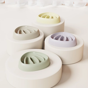 Shell Shaped Slow Feeder Bowl PP Plastic Anti Choke Non Slip For Small Medium Dogs Cats Easy Clean