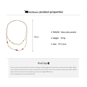 Vue détaillée du collier bohème en perles avec dimensions et spécifications du matériau
