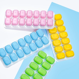 Ice Cube Tray With Lid PP Frame Silicone Soft Bottom Easy Release Stackable Reusable Square Ice Mold For Chilled Drinks