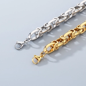 Détail de bracelets byzantins de 10mm en acier inoxydable or et argent avec fermoir mousqueton