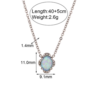 Collier rétro en acier inoxydable avec pendentif opale bleue et dimensions détaillées du bijou