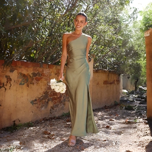 Elegant olive green satin one-shoulder maxi dress with side slit and slim-fit silhouette