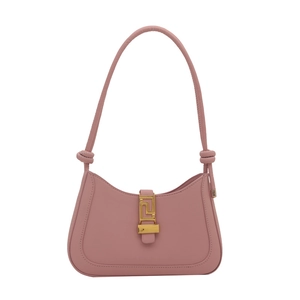 Sac à bandoulière rose poudré style français avec boucle dorée et bandoulière nouée