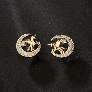 Orecchini a lobo luna e unicorno placcati oro 18K con zirconi per donna