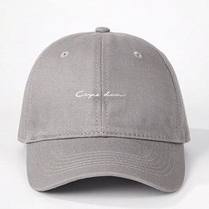 Grey baseball cap with white Carpe Diem embroidery made of durable twill cotton