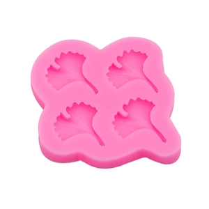 Stampo in silicone rosa a 4 cavità a forma di foglia di ginkgo per resina e fondente