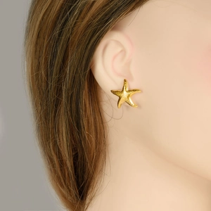 Minimalist 18k gold plated starfish stud earrings in 304 stainless steel for beach wear