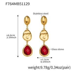 Detailed dimensions of 18k gold plated teardrop earrings with red glass stone inlay