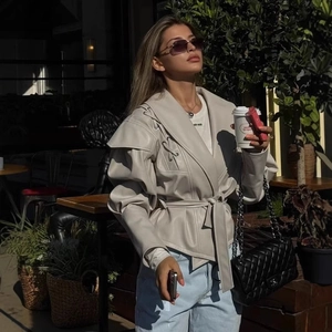 Vintage Beige Damen Kunstlederjacke mit Puffärmeln und Taillengürtel im Streetwear-Stil
