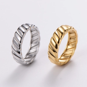 Stainless Steel Croissant Ring Twisted Diagonal Stripe 18K Gold Plated Hypoallergenic Unisex Minimalist Jewelry