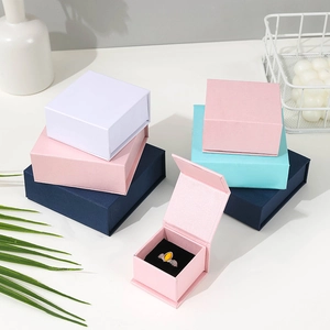 Elegant magnetic flap jewelry gift box set in multiple colors for rings and necklaces
