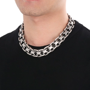 Retro 20mm chunky curb link necklace in antique silver steel for men on neck model