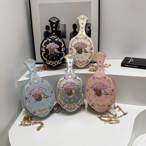 Baroque embroidered hand-mirror shaped handbag with pearl chain in five elegant colors