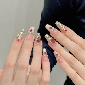 Uñas postizas de lujo terciopelo rojo con rubíes K9 y detalles florales dorados
