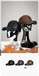 Détail de casquettes de baseball en cuir PU de qualité avec gaufrage et doublure chaude