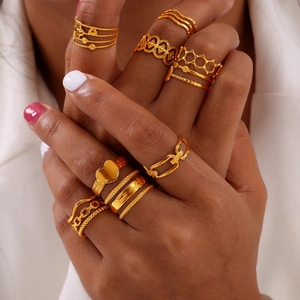 British retro geometric cutout layered gold-plated titanium steel stackable ring set