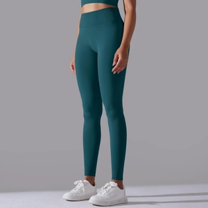 Details der nahtlosen hoch taillierten Yoga-Leggings in Petrol mit geripptem Bund
