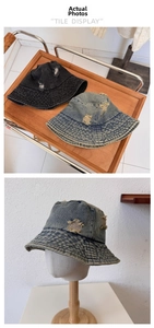 Détails du chapeau bob en jean avec bords effilochés et texture vintage déchirée
