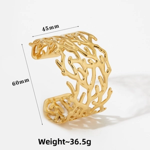 Detail view of 45mm wide gold tree root bangle showing dimensions and 36.5g weight