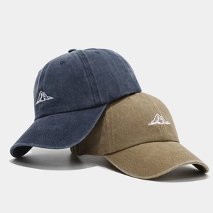 Washed cotton baseball cap with mountain embroidery in navy blue and khaki colors