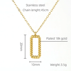 Detail view of 18k gold plated stainless steel necklace with 45cm chain and weight specs