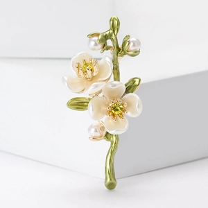 Plum Blossom Branch Brooch Alloy Enamel Imitation Artificial Pearl Rhinestone Floral Pin Elegant Corsage For Women Fresh Style