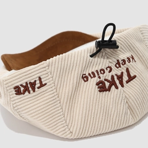 Verstelbare beige corduroy kinderbaret met bruin TAKE borduursel detail