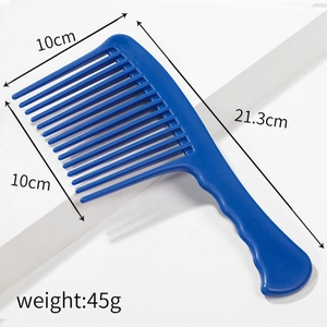 Pettine blu a denti larghi con misure di 21,3 cm di lunghezza e 10 cm di larghezza