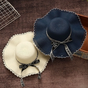 Women Wide Brim Straw Hat Wavy Edge Ribbon Bow Sun Protection Beach Summer Breathable Fashionable Headwear