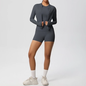 Détails de l'ensemble de yoga gris foncé 3 pièces comprenant une veste zippée avec passe-pouces