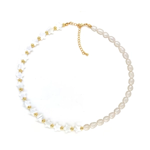 Elegant Baroque pearl and star-shaped shell beaded necklace with gold lobster clasp