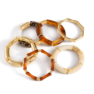 Retro resin and gold-plated acrylic bamboo bangle set with leopard print and amber finish