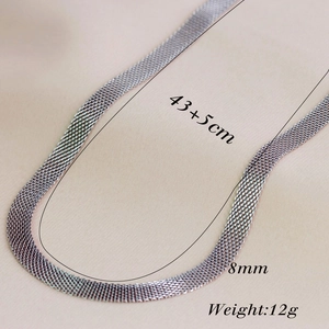 Detail of 8mm wide silver mesh chain choker with 43+5cm length and 12g weight
