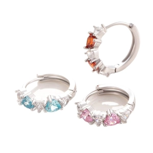 Chic silver hoop earrings with heart-shaped colorful zircon stones in red and blue