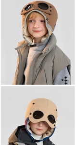 Kids thermal aviator hat featuring integrated goggles and plush lining for winter warmth