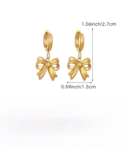Detail specifications of golden bow earrings in stainless steel with size measurements