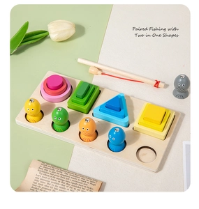 Detailansicht des 2-in-1 Holz-Formpuzzles und Angelspiels mit bunten magnetischen Fischen