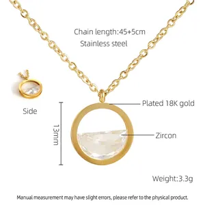 Détail du collier en acier plaqué or 18K avec pendentif rond en zircon de 13mm