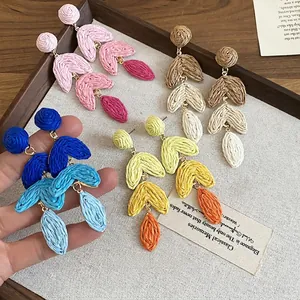 Bohemian Raffia Straw Drop Earrings With Silver Earring Post Gradient Multi Layer Leaf Tassel Vacation Jewelry For Women