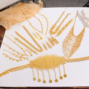 Dubai Goud Legering Sieradenset Voor Vrouwen Etnisch Opengewerkt Kwastje Ketting Armband Oorbellen Bruiloft Feest Sieradenset Tailleketting